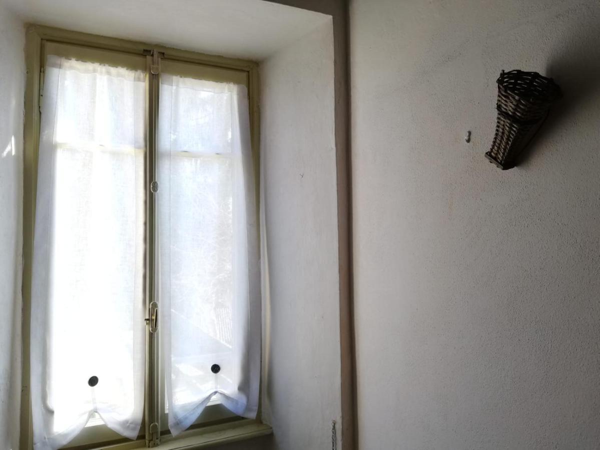 Residenza Santa Valeria Ξενοδοχείο Caglio Εξωτερικό φωτογραφία